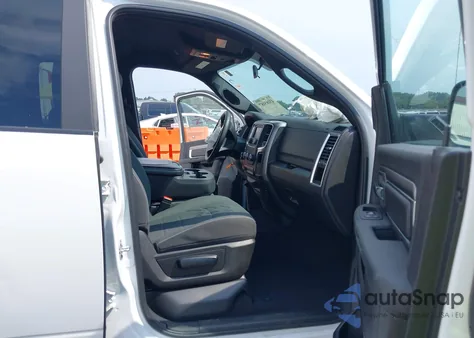 2021 Ram 1500 Classic Warlock 4X4 6'4 Box from USA, damaged, VIN 1C6RR7GG8MS525592